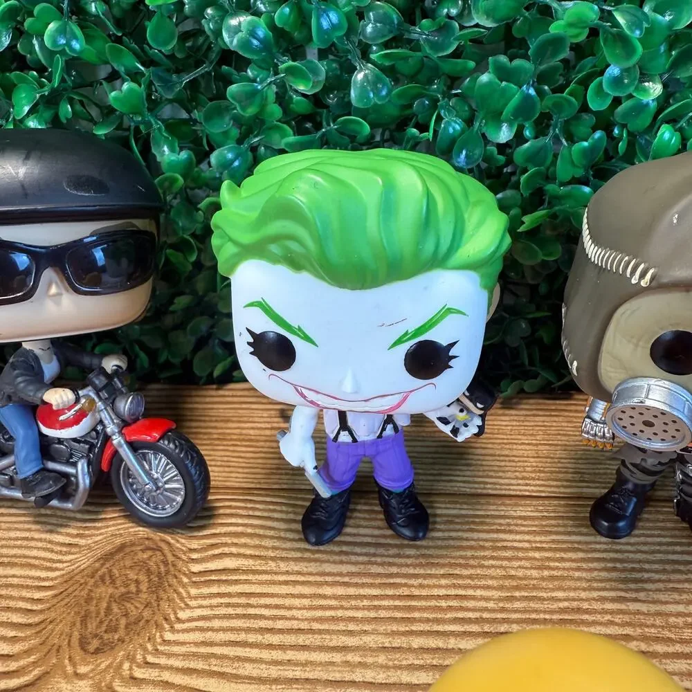 Huge  Funko Pop Bundle of 8 Loose Vinyl Figures Thor Joker Ironman and More Gift